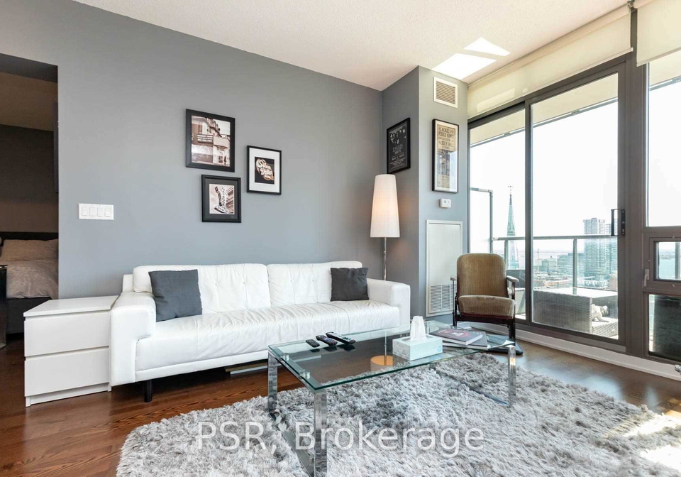 33-lombard-street-toronto-ontario-c12490550