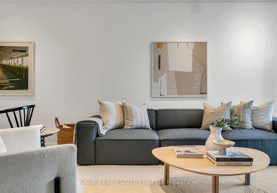 24-wellesley-street-w-toronto-ontario-c12490712