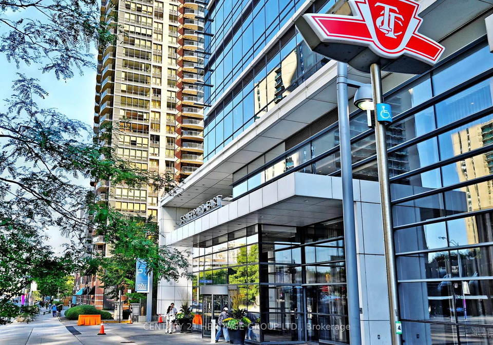 5-sheppard-avenue-e-north-york-ontario-c12490746