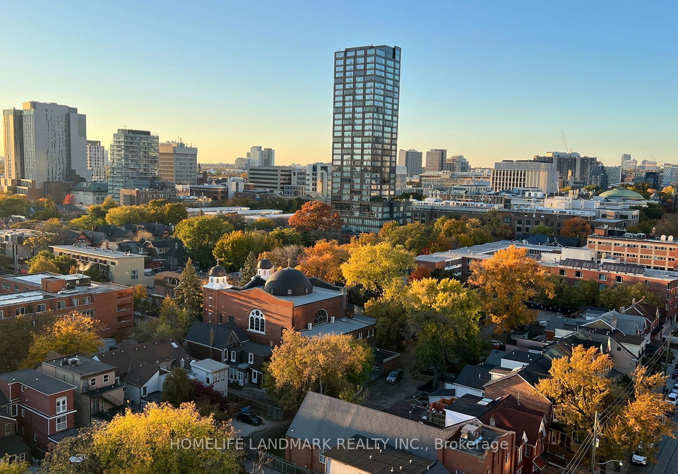 195-mccaul-street-toronto-ontario-c12490962