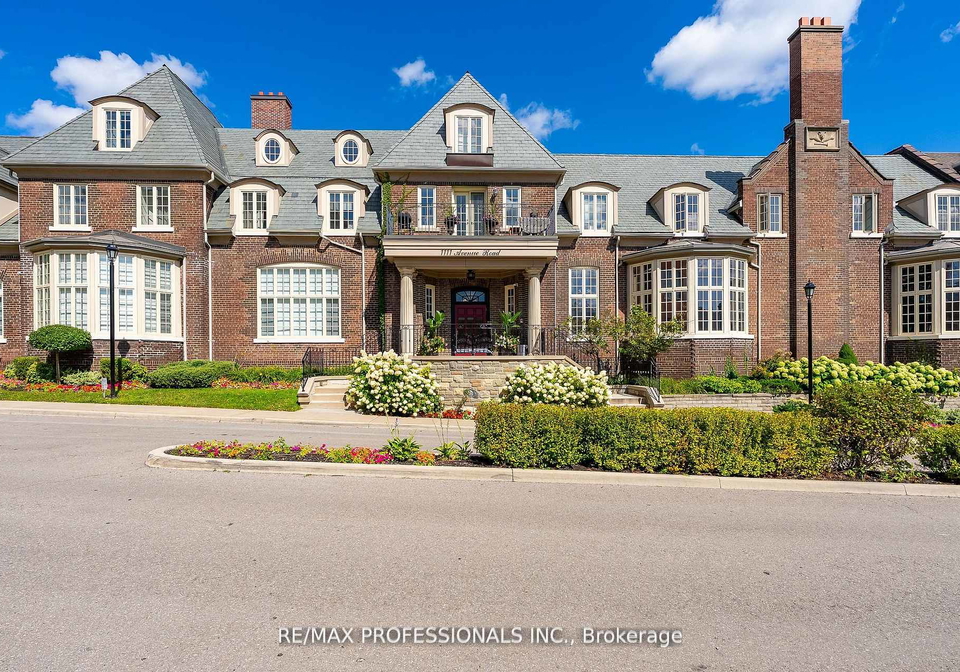 1111-avenue-road-toronto-ontario-c12491036