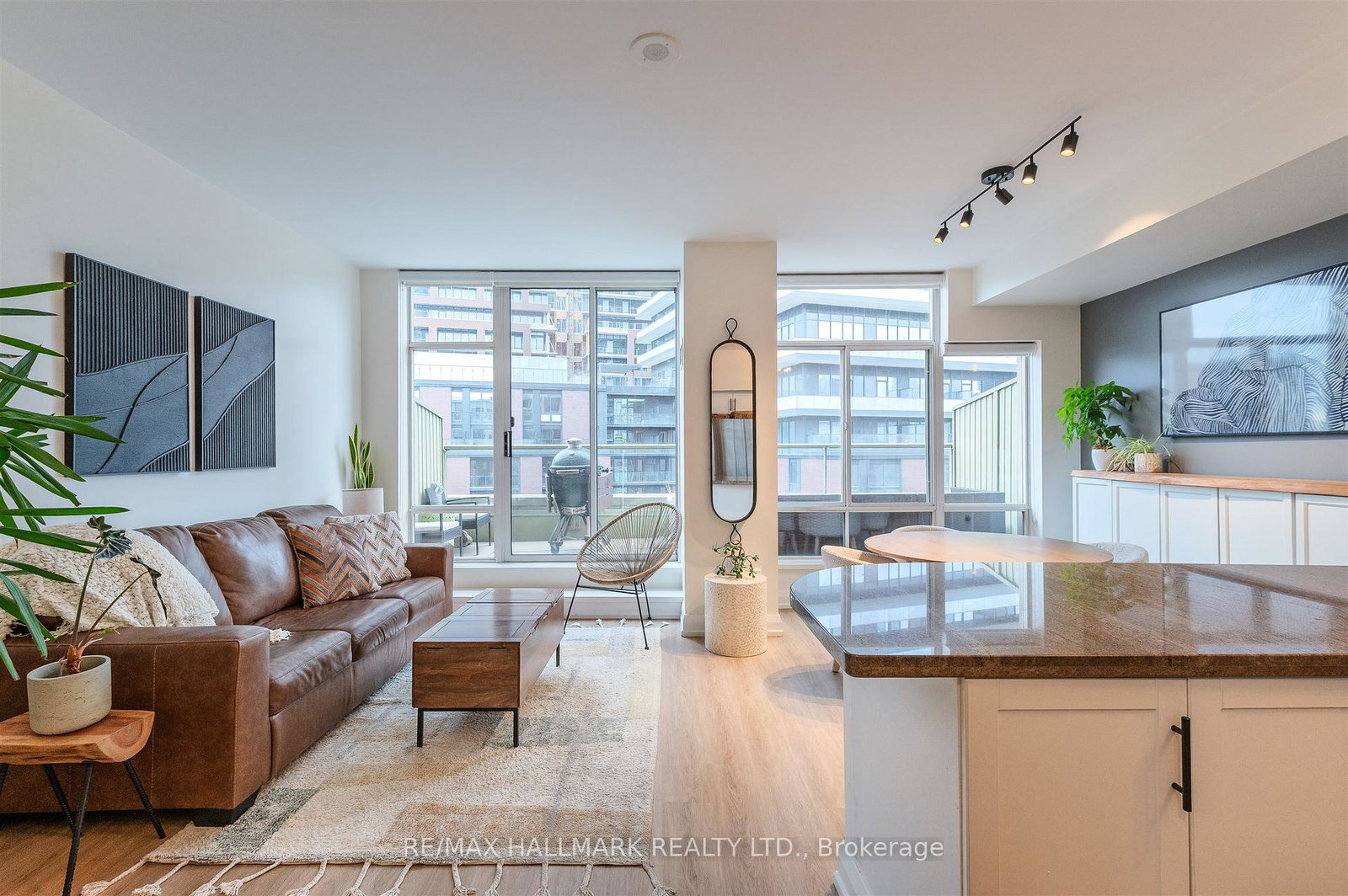 39-parliament-street-toronto-ontario-c12491342