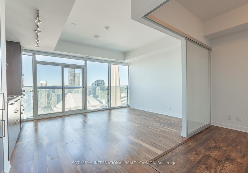 12-york-street-toronto-ontario-c12491418