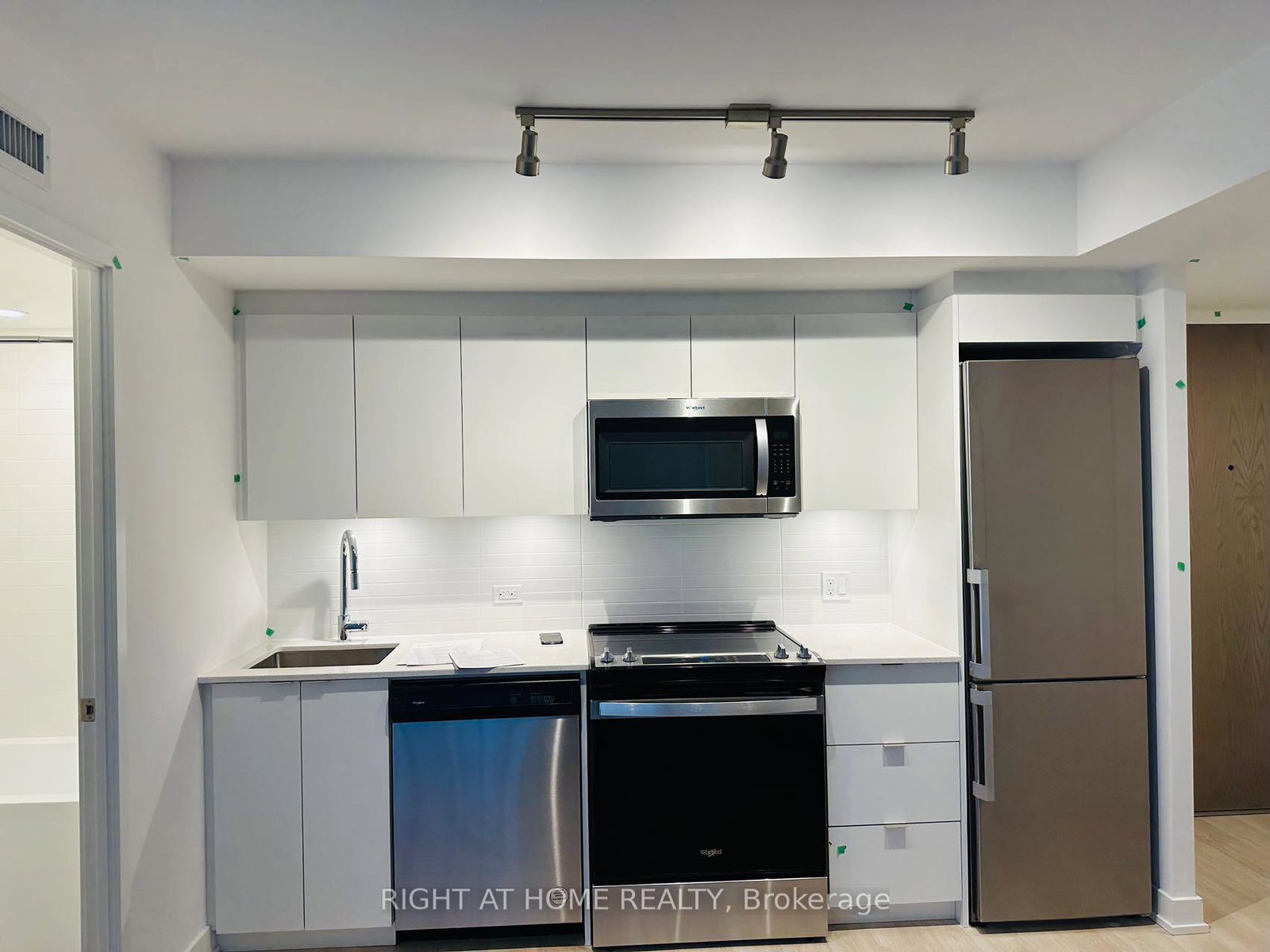 30-tretti-way-toronto-ontario-c12491802