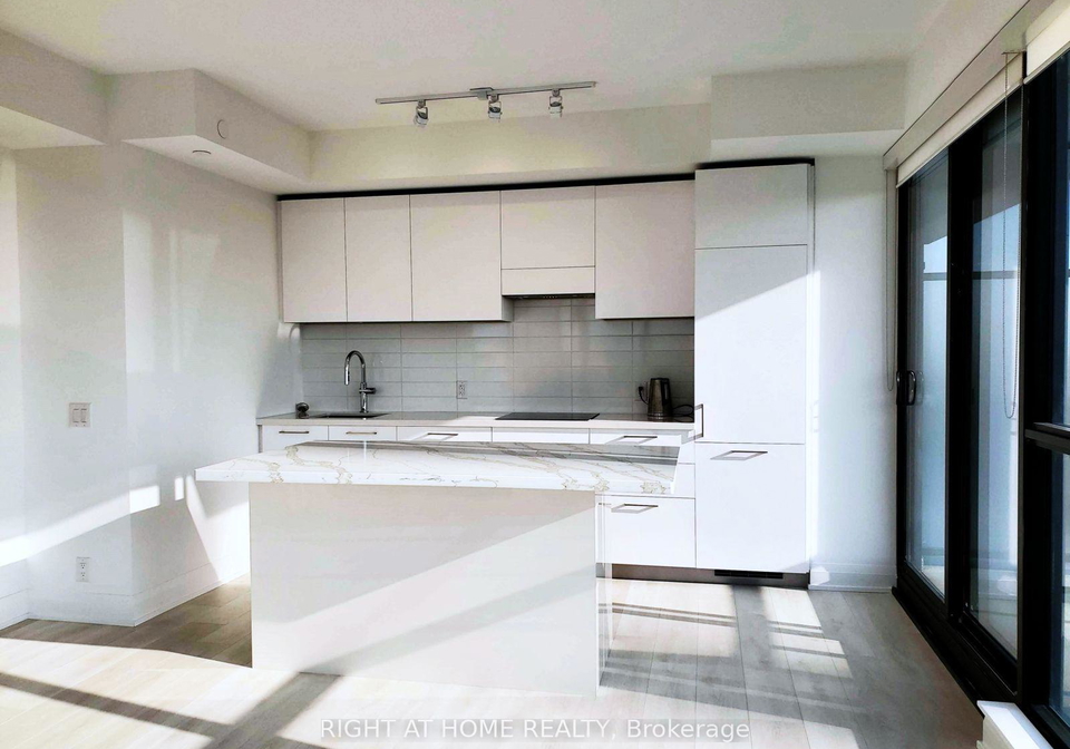 33-frederick-todd-way-east-york-ontario-c12492070