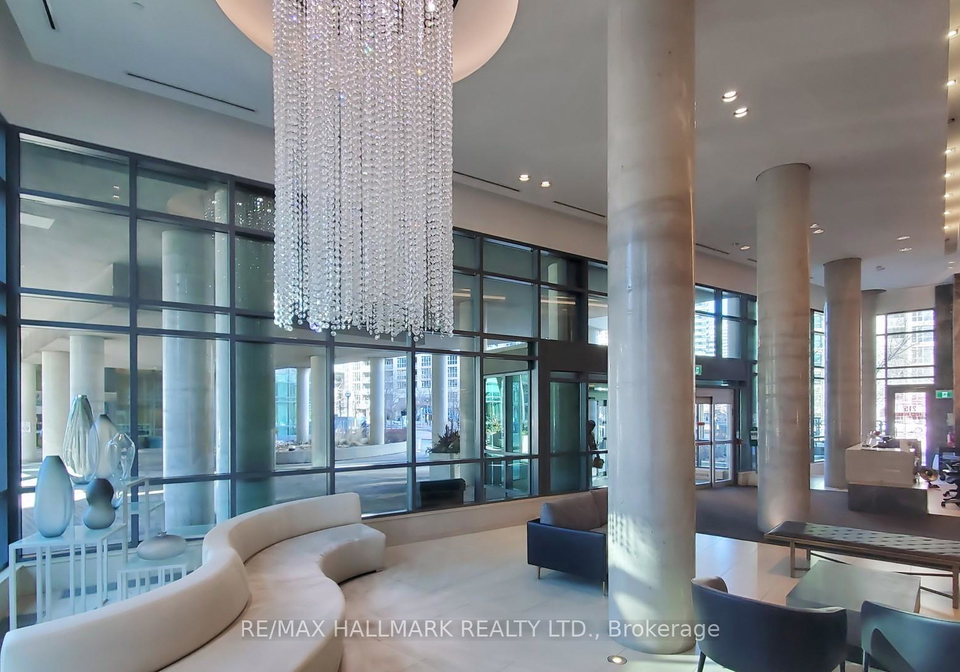 215-fort-york-boulevard-toronto-ontario-c12492132