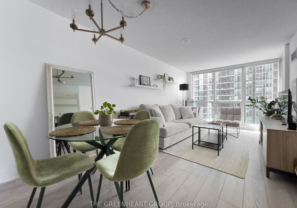 16-yonge-street-toronto-ontario-c12492158