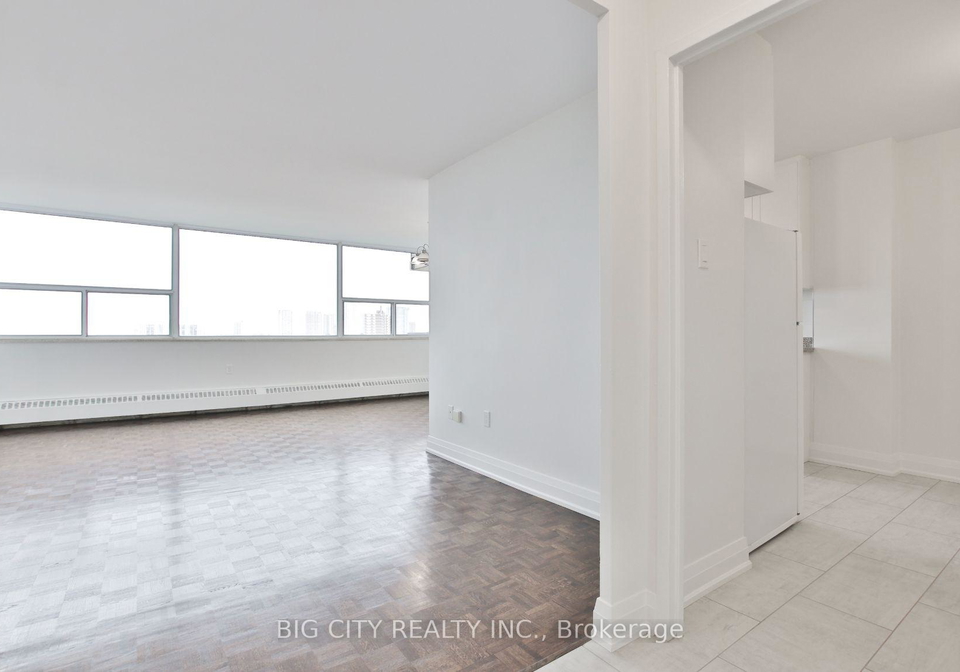 185-shaughnessy-boulevard-north-york-ontario-c12492810
