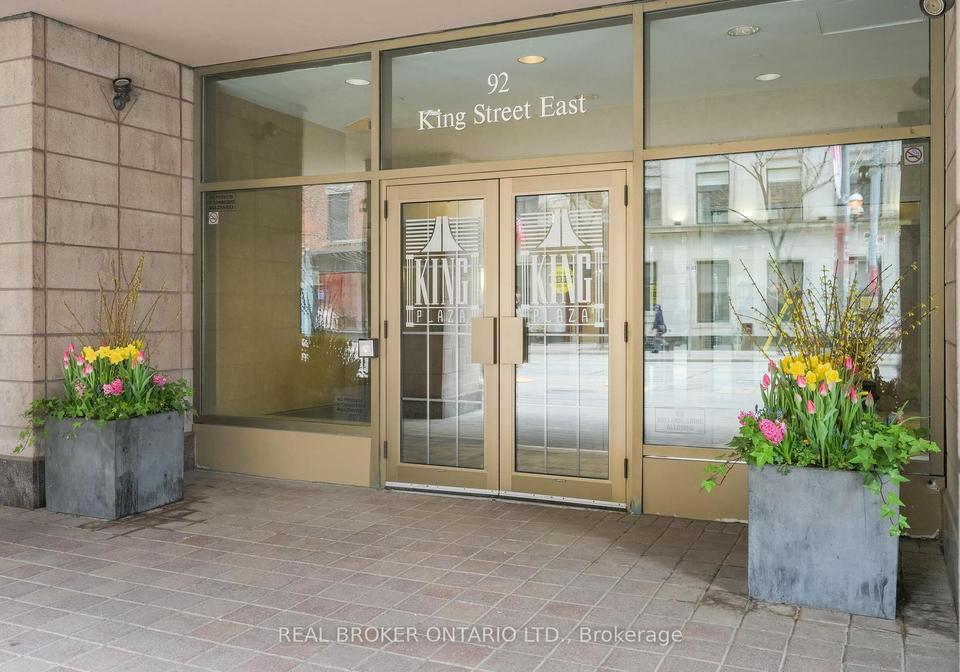 92-e-king-street-e-toronto-ontario-c12493032