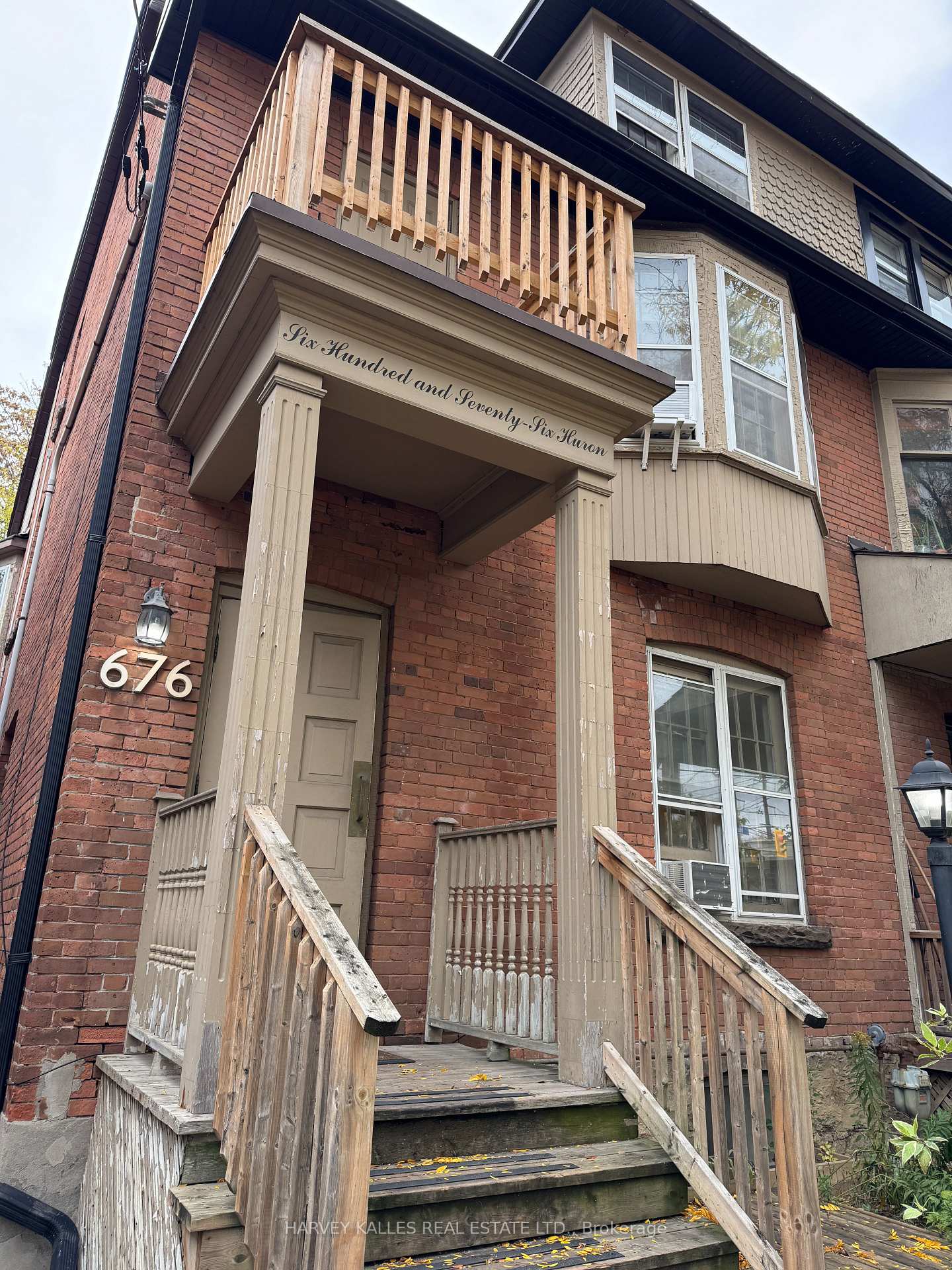 676-huron-street-toronto-ontario-c12493100