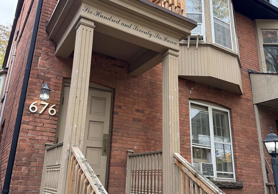 676-huron-street-toronto-ontario-c12493100