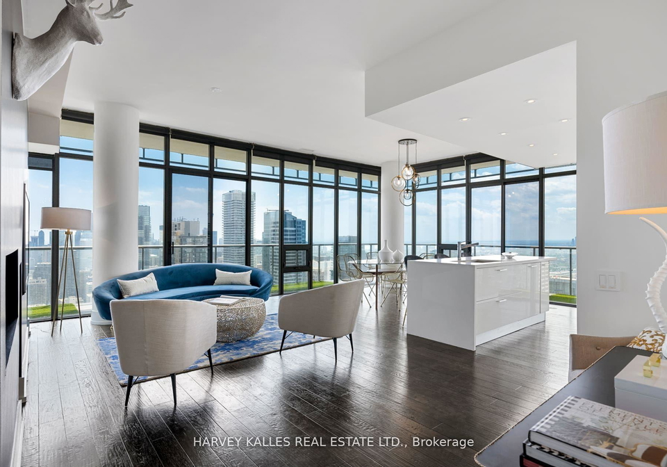 33-charles-street-e-toronto-ontario-c12493358