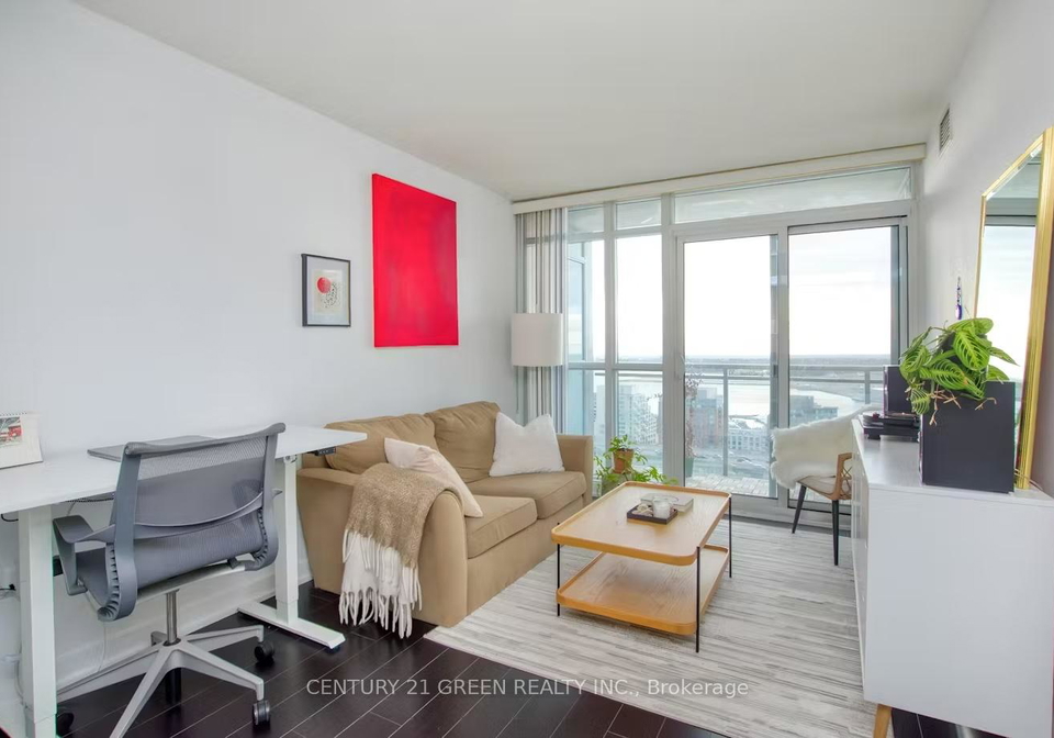 15-iceboat-terrace-toronto-ontario-c12493888