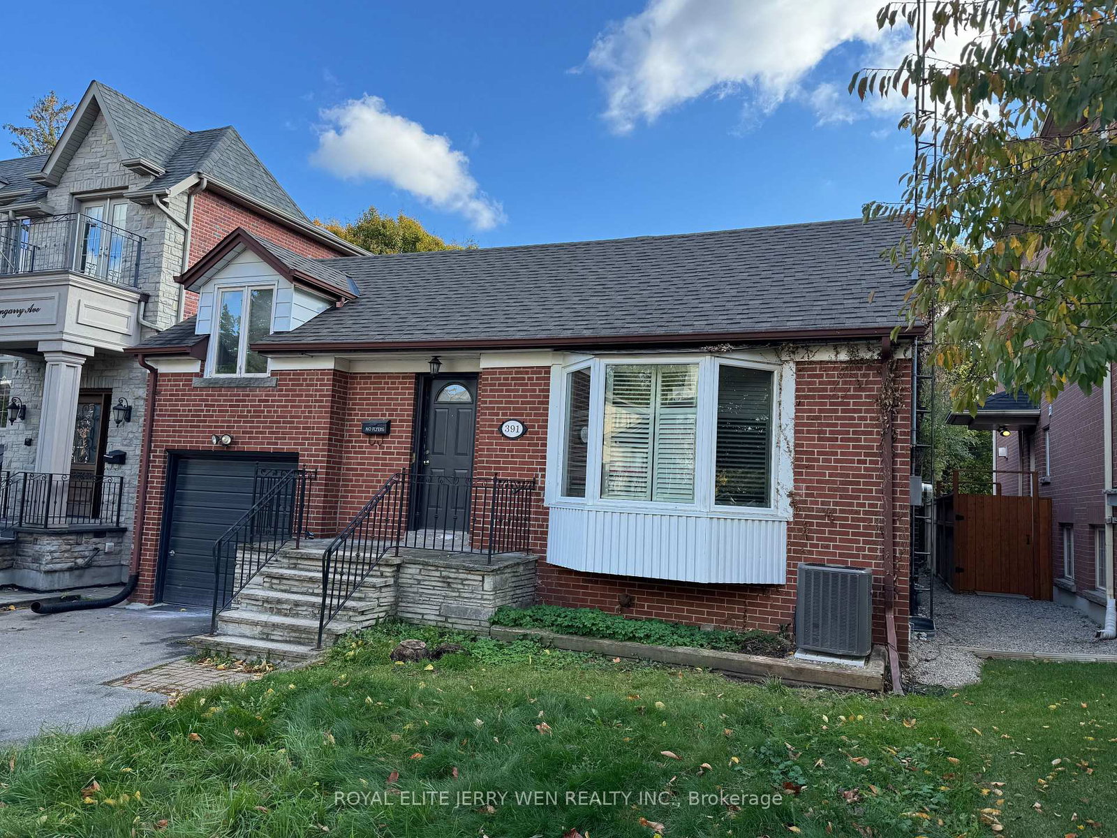391-glengarry-avenue-toronto-ontario-c12493926