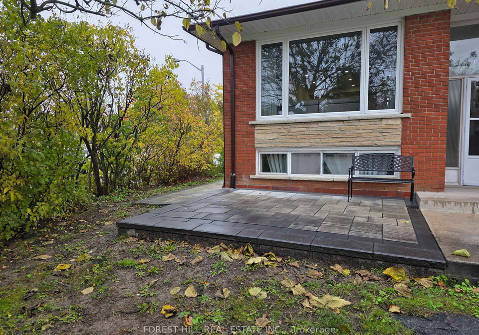 27-manadon-drive-toronto-ontario-c12494146