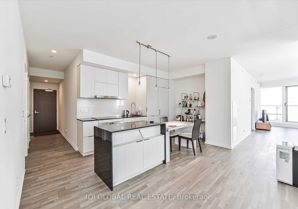 1-bloor-street-e-toronto-ontario-c12494330