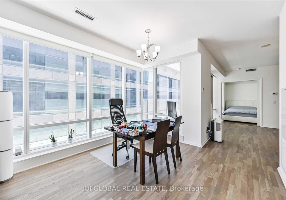 1-bloor-street-e-toronto-ontario-c12494330
