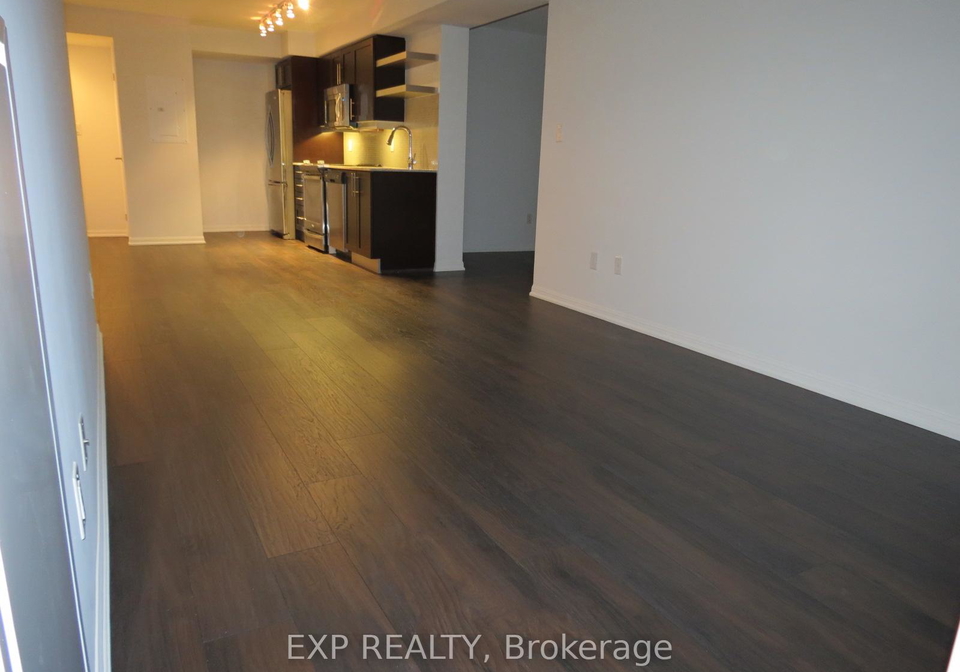 400-adelaide-street-toronto-ontario-c12494348