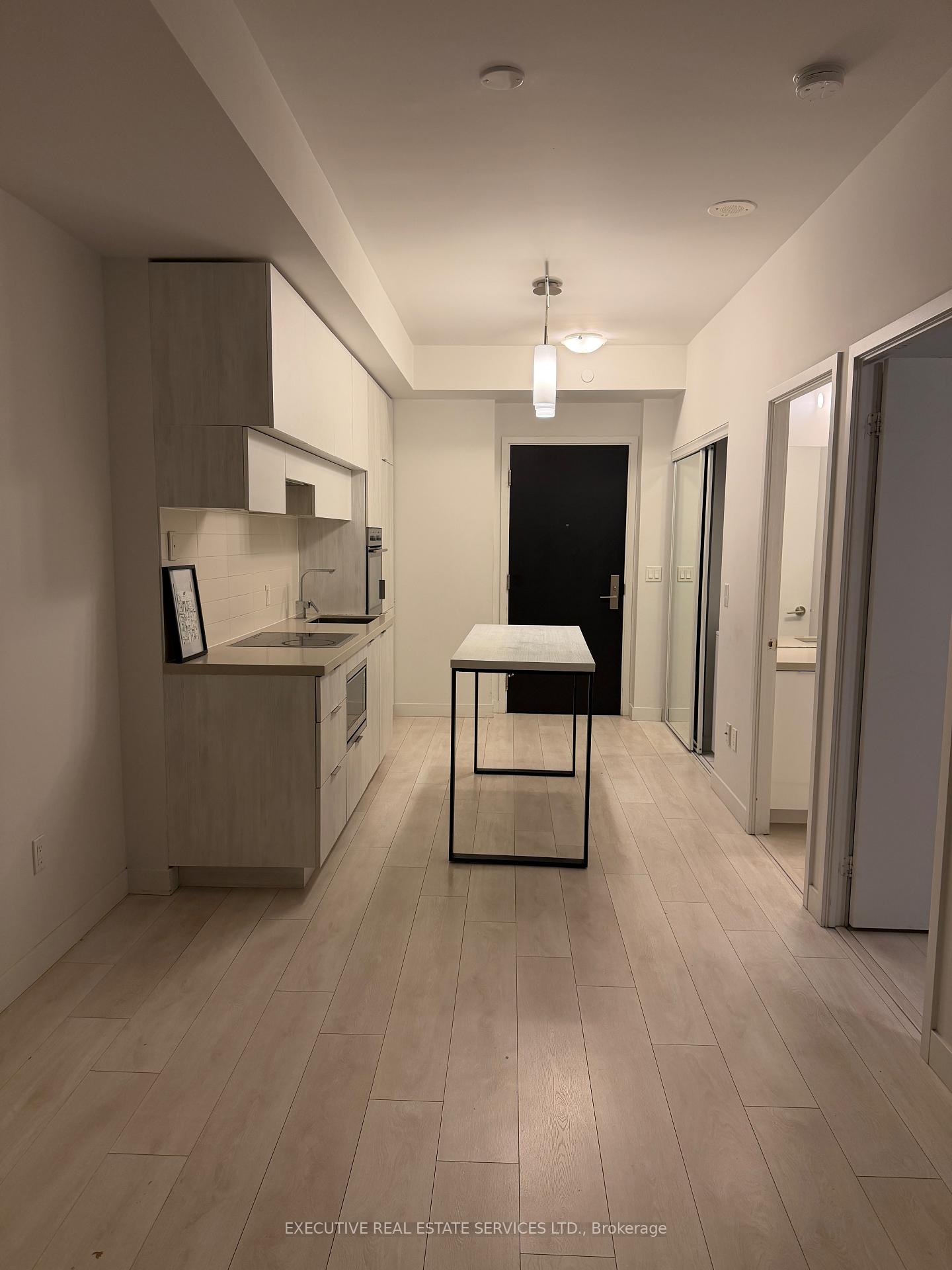 8-eglinton-avenue-e-toronto-ontario-c12494394