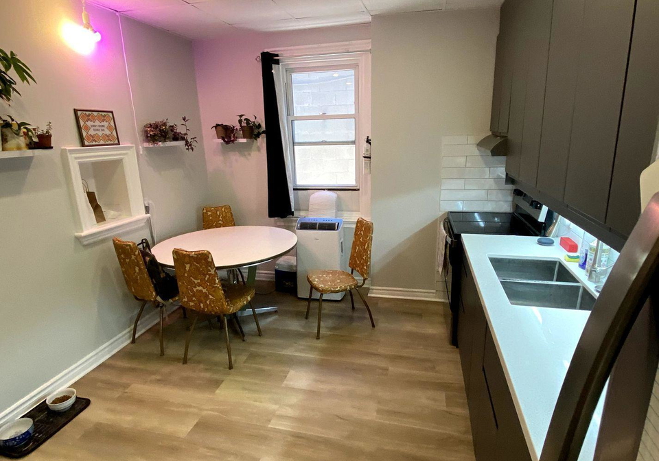 926-college-street-toronto-ontario-c12495116