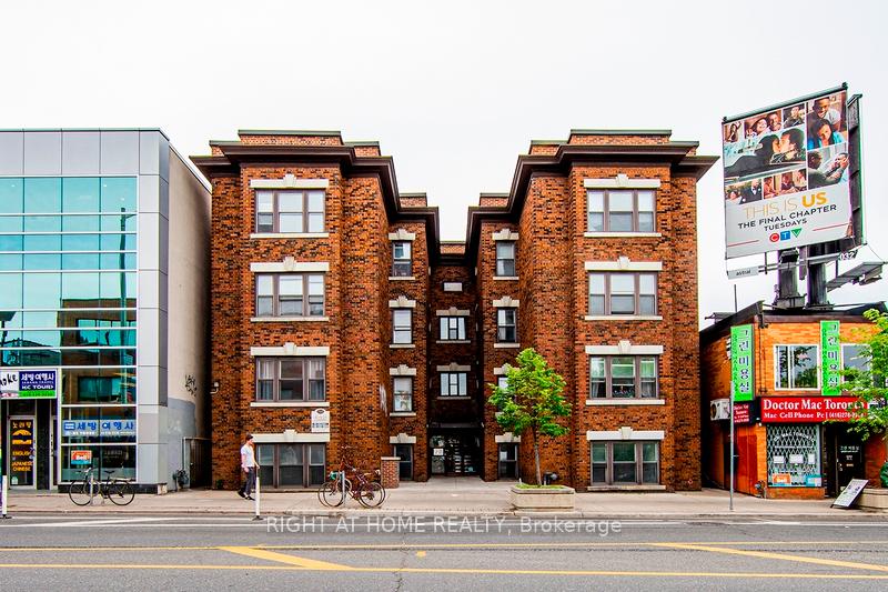 723-bloor-street-w-toronto-ontario-c12495692