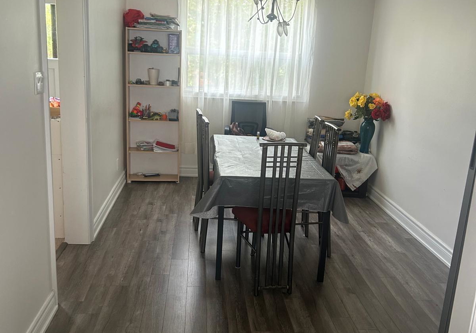 10-alisa-craig-court-toronto-ontario-c12495756