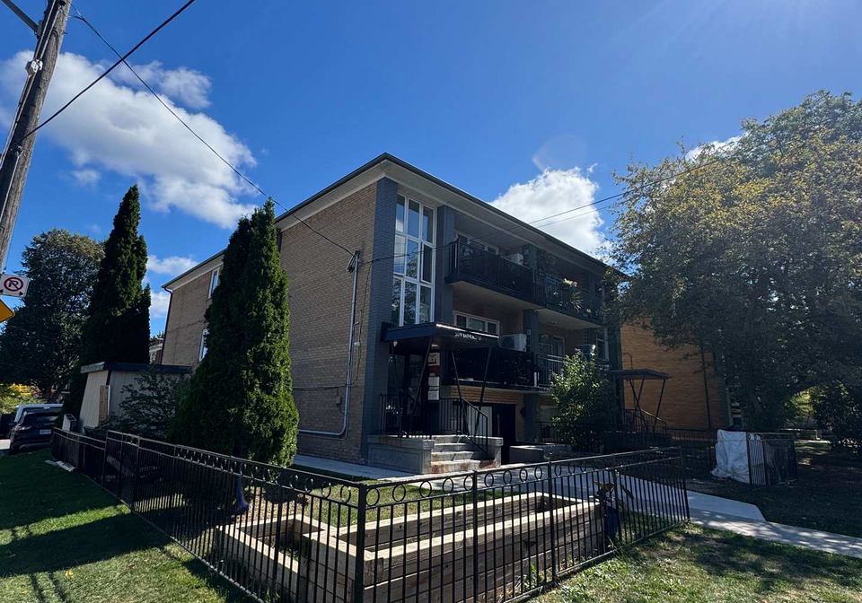 3879-bathurst-street-toronto-ontario-c12496040