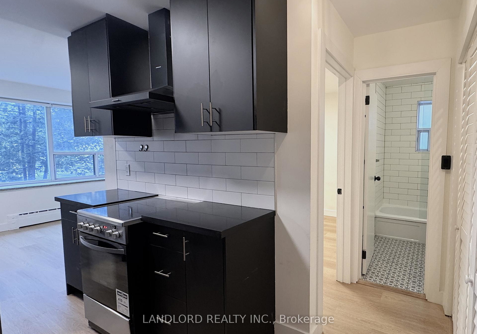 420-eglinton-avenue-e-toronto-ontario-c12496574