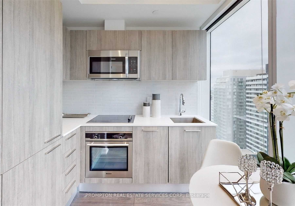 3-gloucester-street-toronto-ontario-c12496858