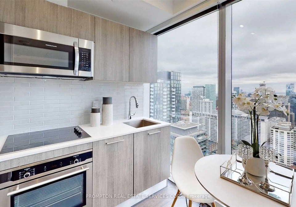 3-gloucester-street-toronto-ontario-c12496858