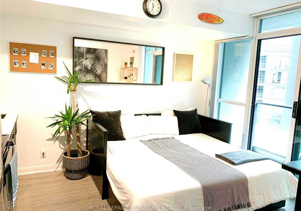 600-fleet-street-w-toronto-ontario-c12496924