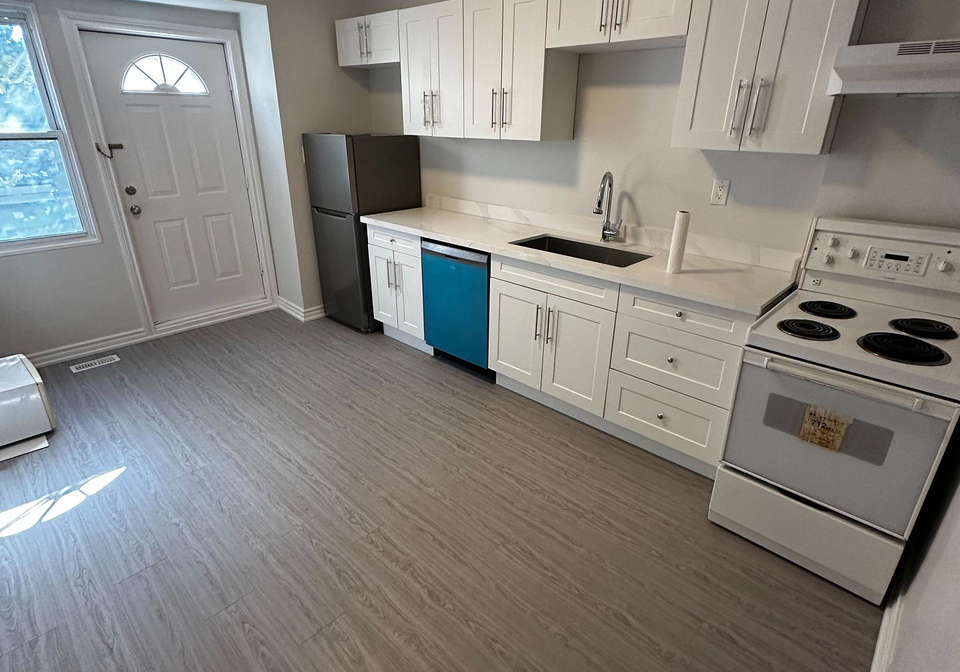 25-howard-street-toronto-ontario-c12497120