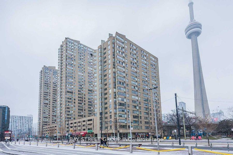 250-queens-quay-w-toronto-ontario-c12497946