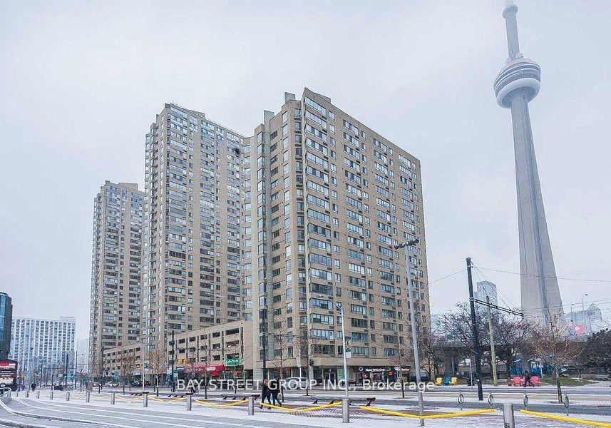 250-queens-quay-w-toronto-ontario-c12497946