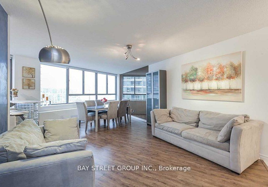 250-queens-quay-w-toronto-ontario-c12497946