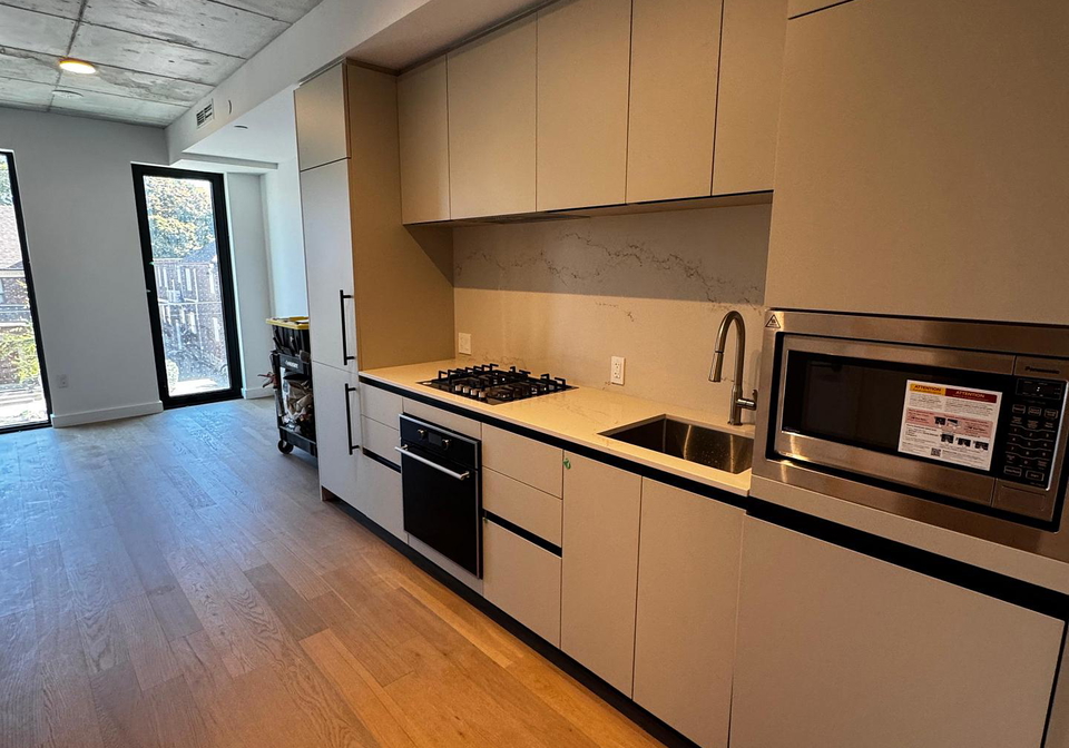 1734-bayview-avenue-toronto-ontario-c12498192