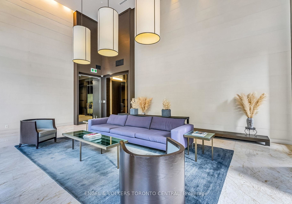 18-yorkville-avenue-toronto-ontario-c12498200