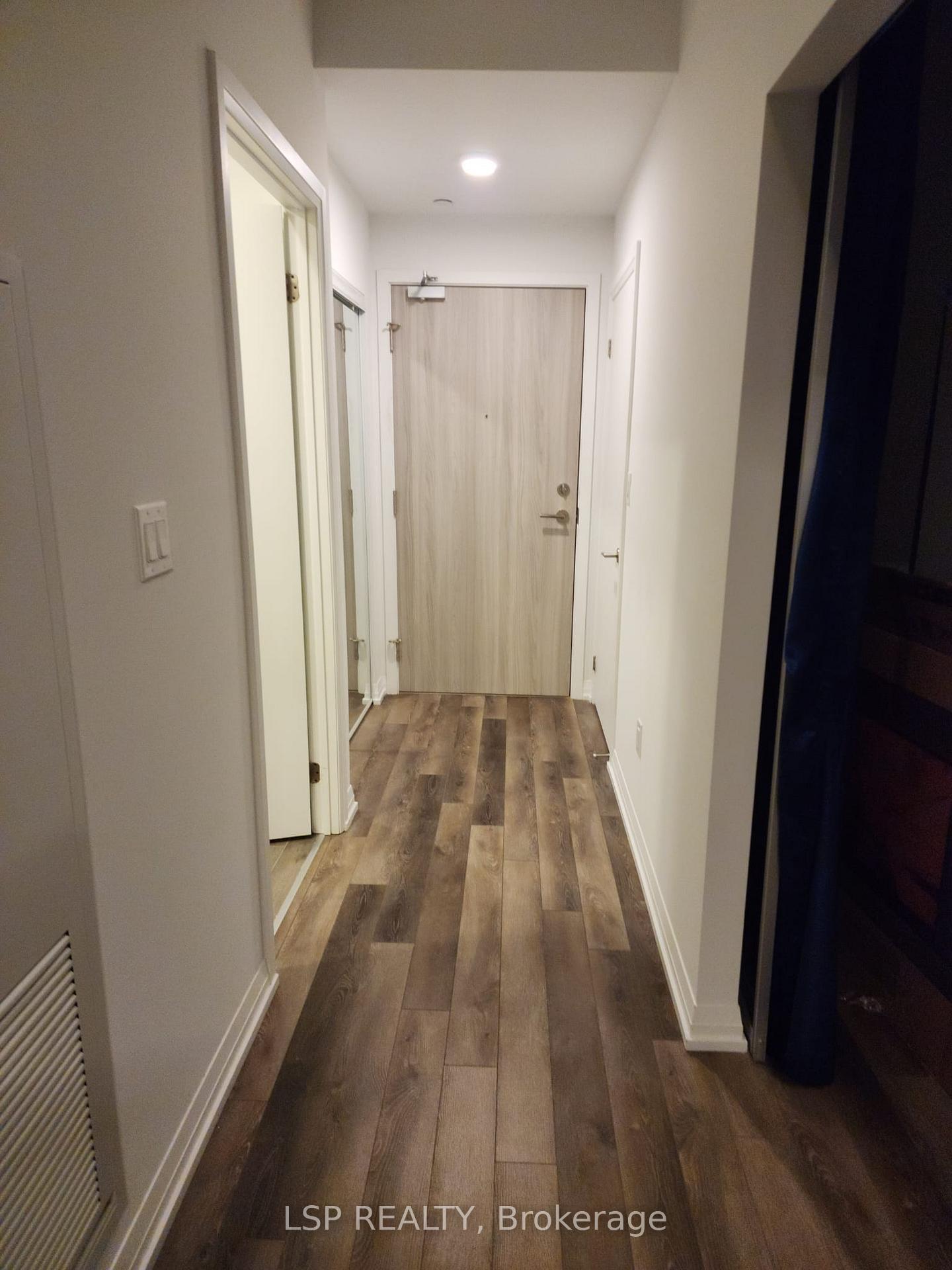 75-canterbury-place-e-toronto-ontario-c12498356