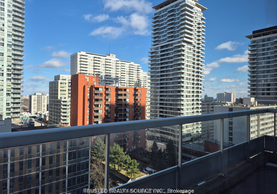 43-eglinton-avenue-e-toronto-ontario-c12498764