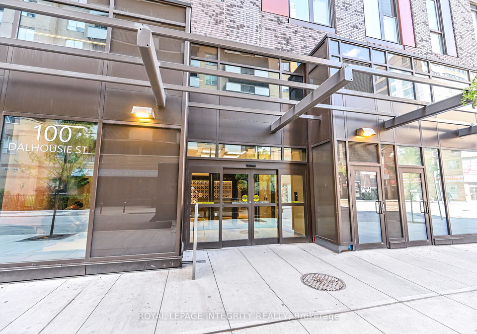 100-dalhousie-street-toronto-ontario-c12499074