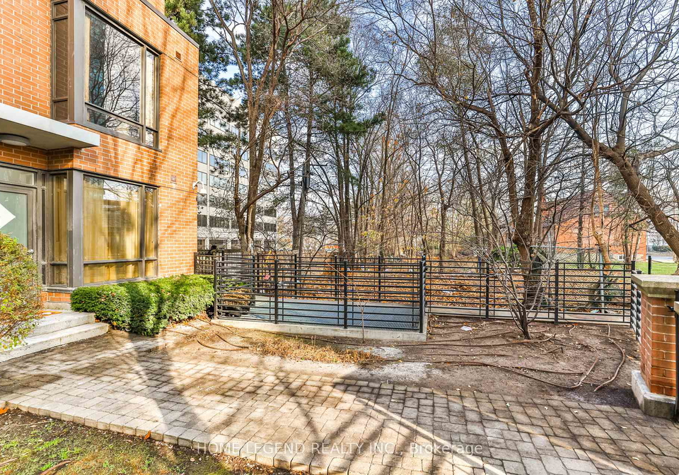23-sheppard-avenue-e-north-york-ontario-c12499592