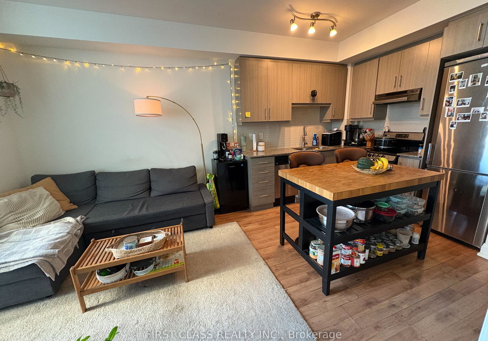 68-canterbury-place-toronto-ontario-c12499778