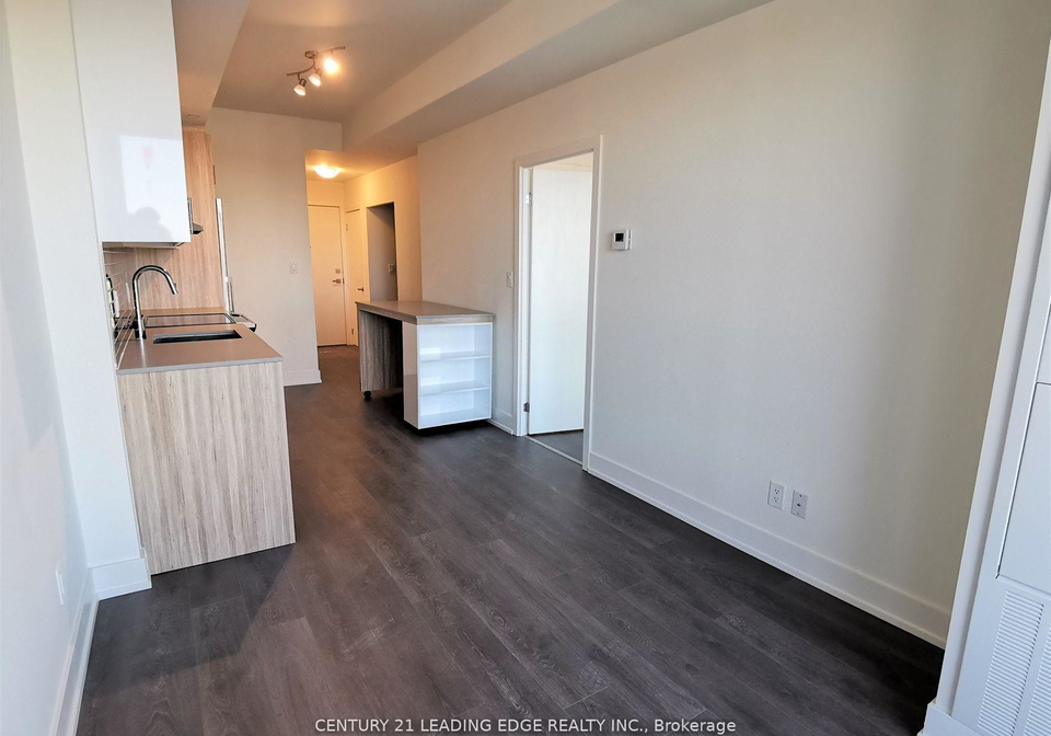 180-fairview-mall-drive-north-york-ontario-c12499834