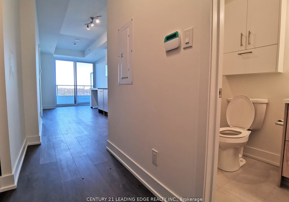 180-fairview-mall-drive-north-york-ontario-c12499834