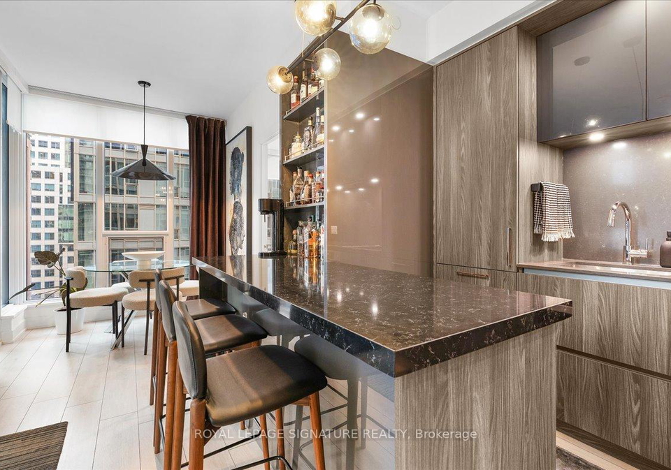 35-mercer-street-toronto-ontario-c12499896