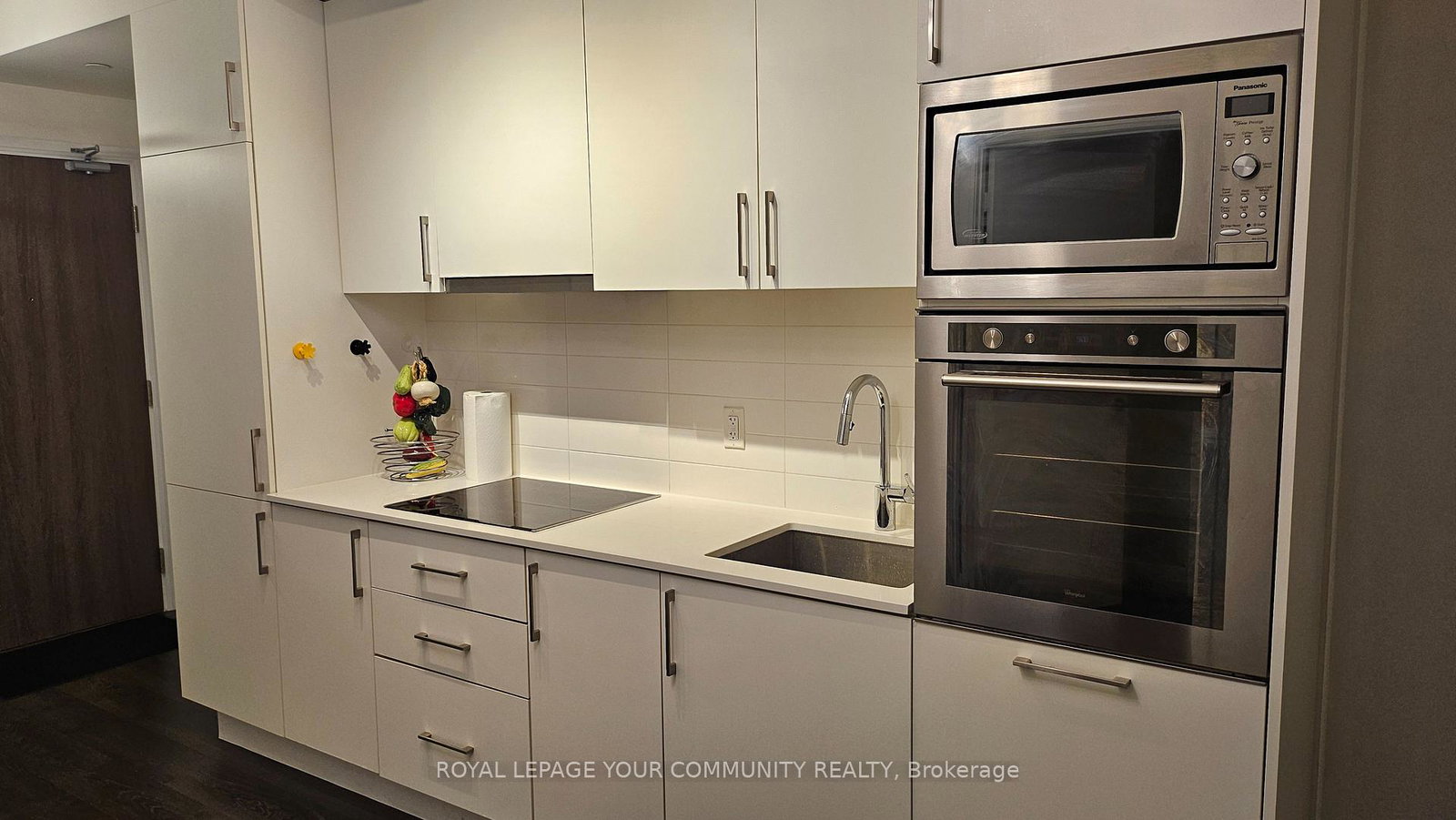 27-bathurst-street-toronto-ontario-c12499916