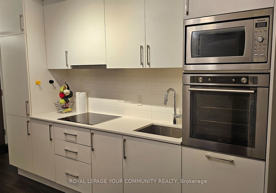 27-bathurst-street-toronto-ontario-c12499916