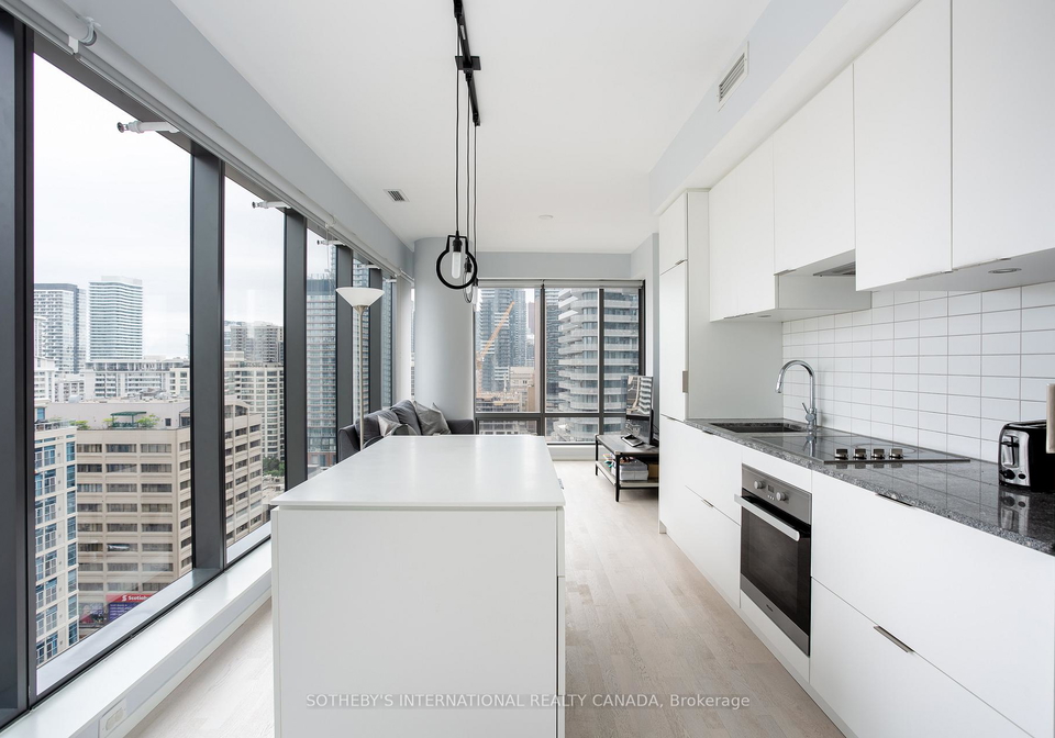 5-st-joseph-street-toronto-ontario-c12499986