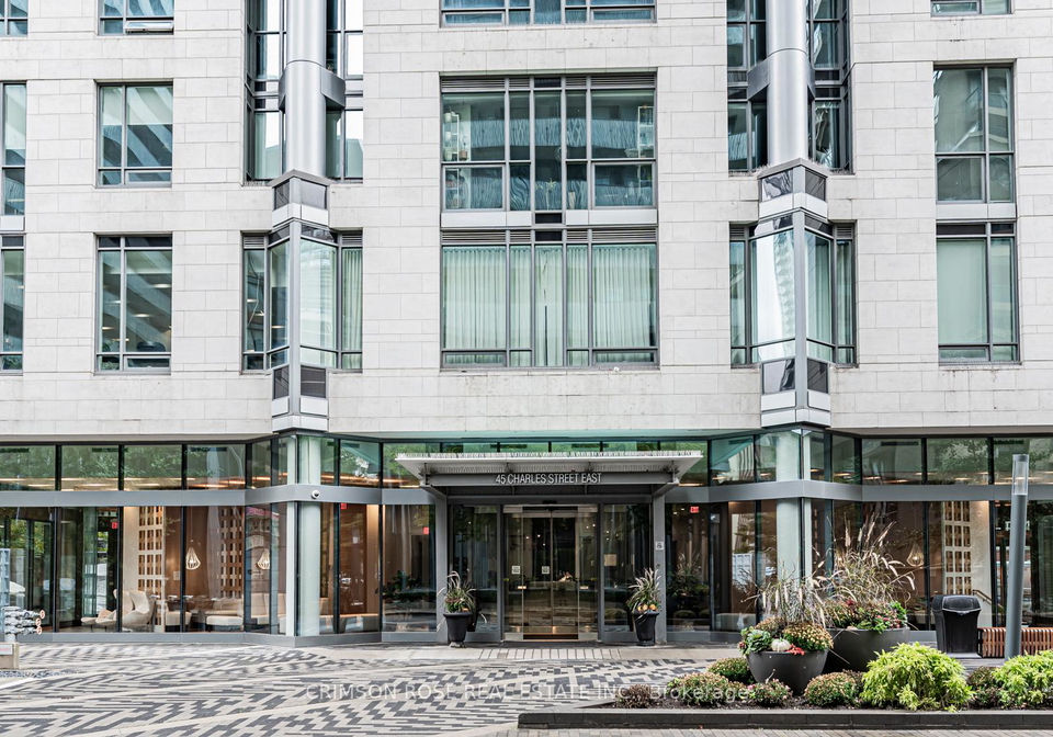 45-charles-street-e-toronto-ontario-c12500780