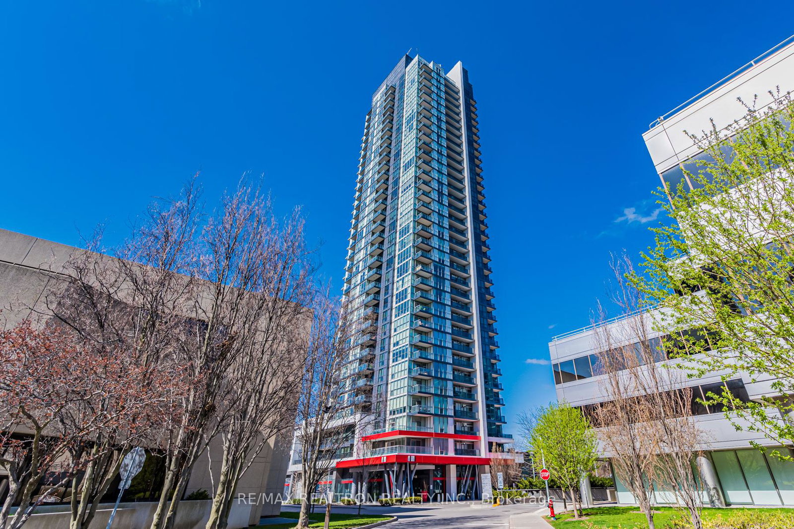 88-sheppard-avenue-e-north-york-ontario-c12500938